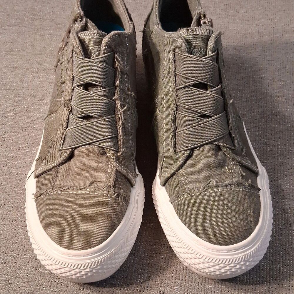 Blowfish Malibu Olive Green Distressed Canvas Side Zip Sneakers Women Size 8.5 - Picture 3 of 8